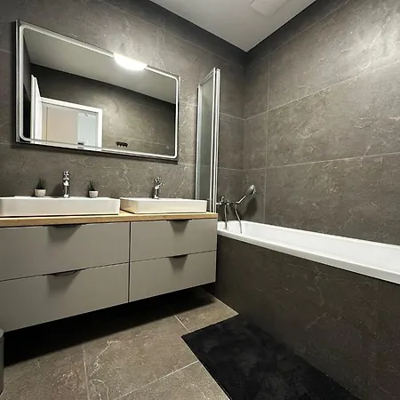 Fancy 2br & 1lr Panoramic Sky View *