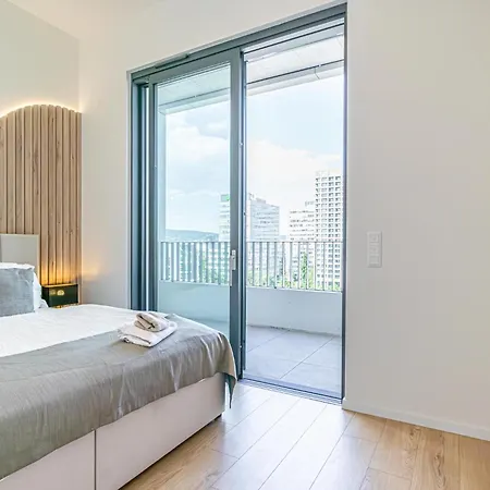 Fancy 2br & 1lr Panoramic Sky View Bratislava