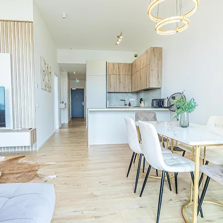 Apartment Fancy 2br & 1lr Panoramic Sky View *