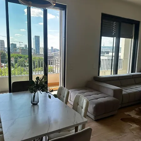 Apartmán Fancy 2br & 1lr Panoramic Sky View Bratislava