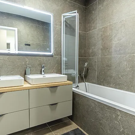 Fancy 2br & 1lr Panoramic Sky View